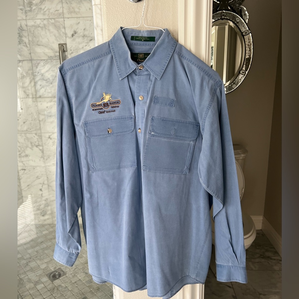 CLEARANCE Men’s Medium Blue Orvis Button Down Shirt With Embroidery